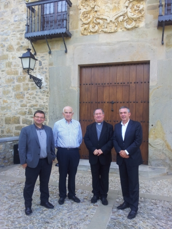 El Obispo de Vitoria-Gasteiz se acerca a conocer ALE y  la experiencia de MONDRAGON